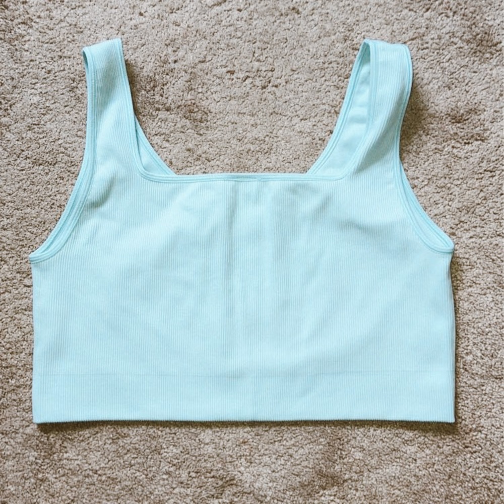 93% Nylon / 7% spandex